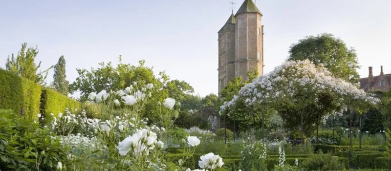 Sisssinghurst white garden